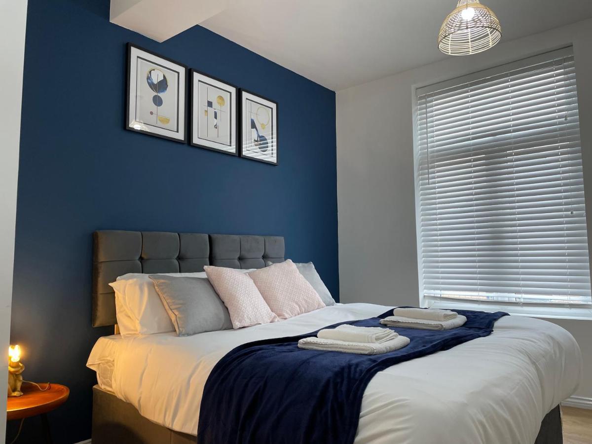 City Centre Gem In Southend Near The Beach, Station And Parking Apartment Bagian luar foto