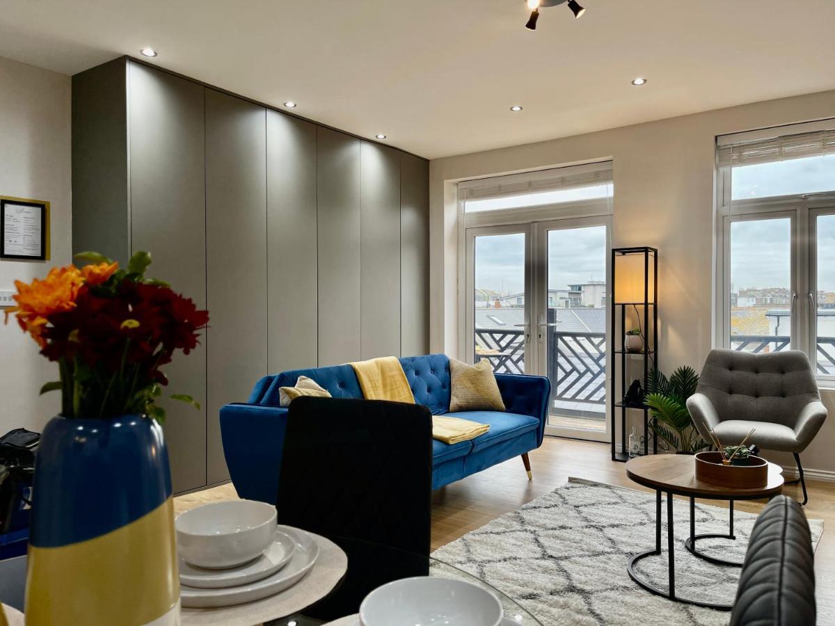 City Centre Gem In Southend Near The Beach, Station And Parking Apartment Bagian luar foto
