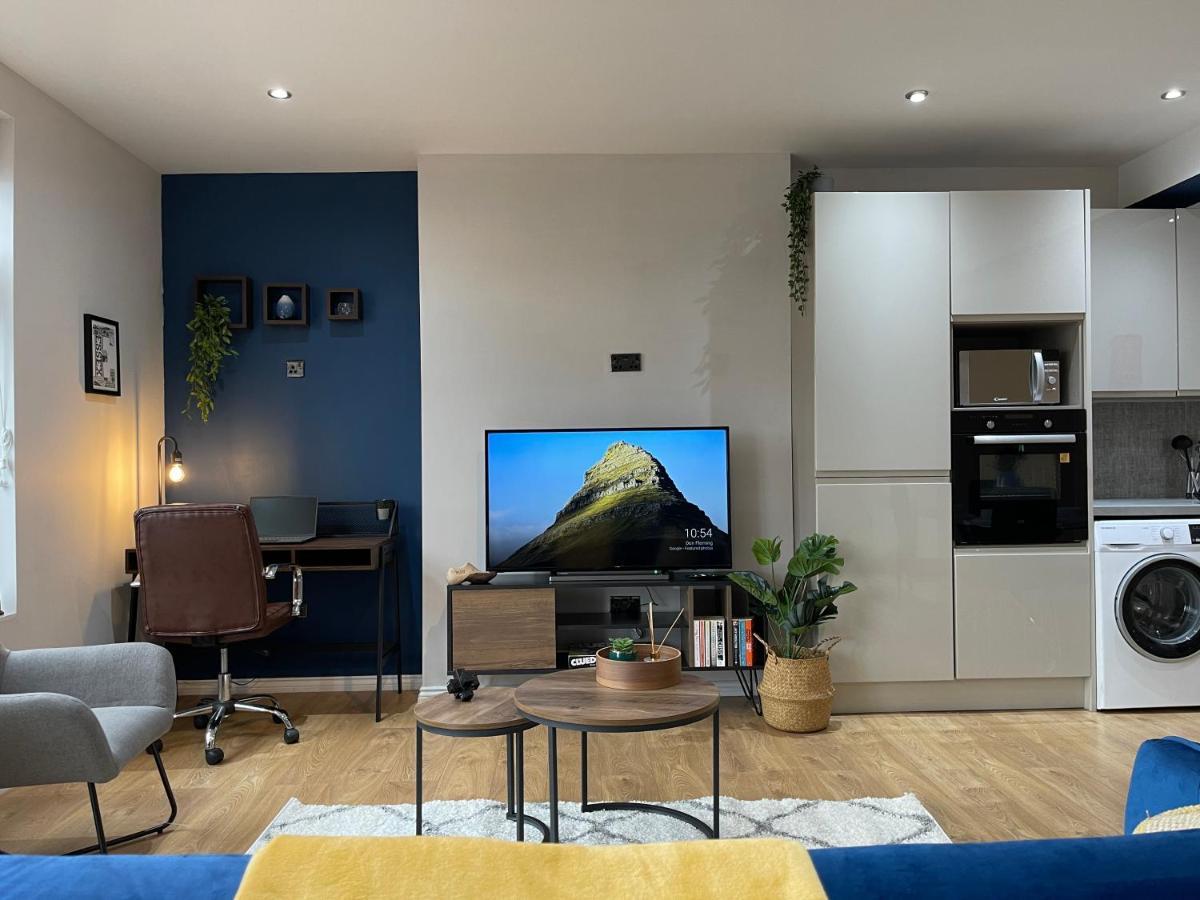City Centre Gem In Southend Near The Beach, Station And Parking Apartment Bagian luar foto