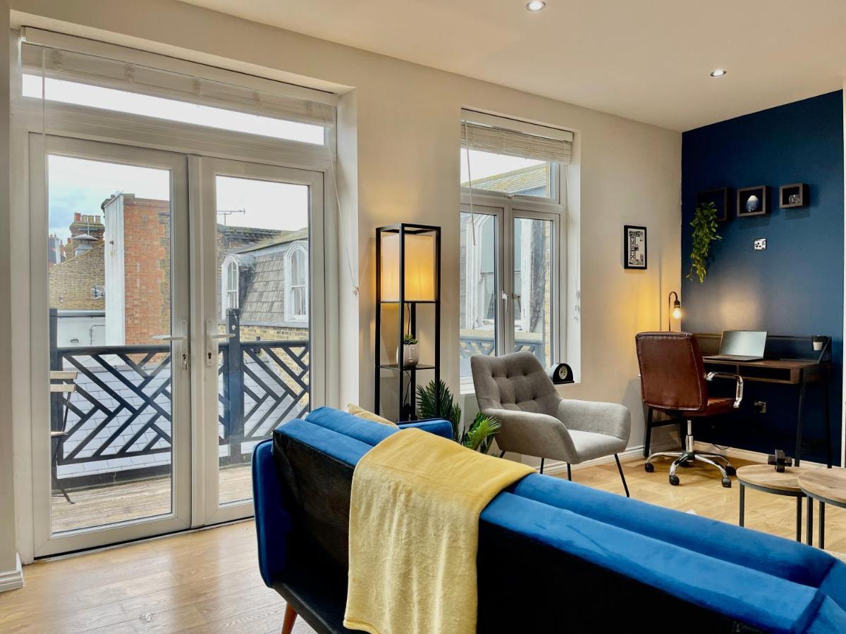 City Centre Gem In Southend Near The Beach, Station And Parking Apartment Bagian luar foto