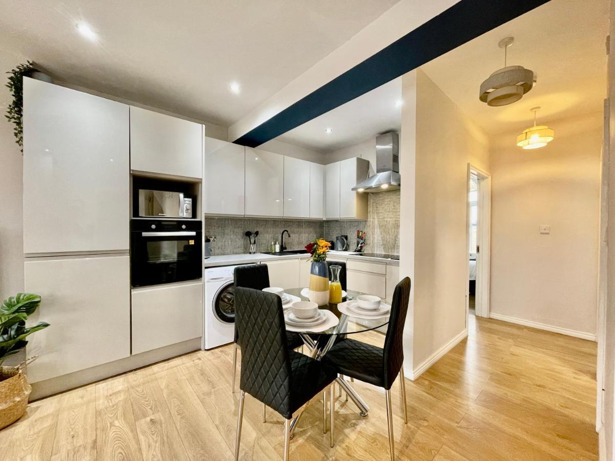 City Centre Gem In Southend Near The Beach, Station And Parking Apartment Bagian luar foto