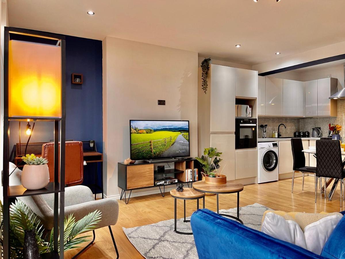 City Centre Gem In Southend Near The Beach, Station And Parking Apartment Bagian luar foto